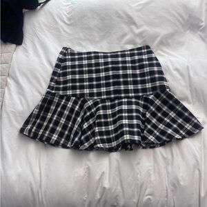 Millau M Black & White Plaid Ruffle-Hem Mini Skirt
